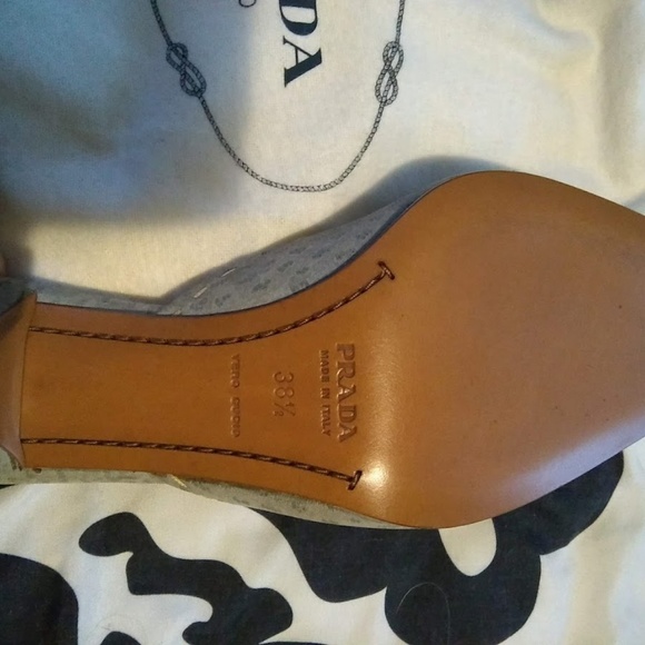 Vintage PRADA Gray Ostrich Leather Mules - Picture 5 of 7